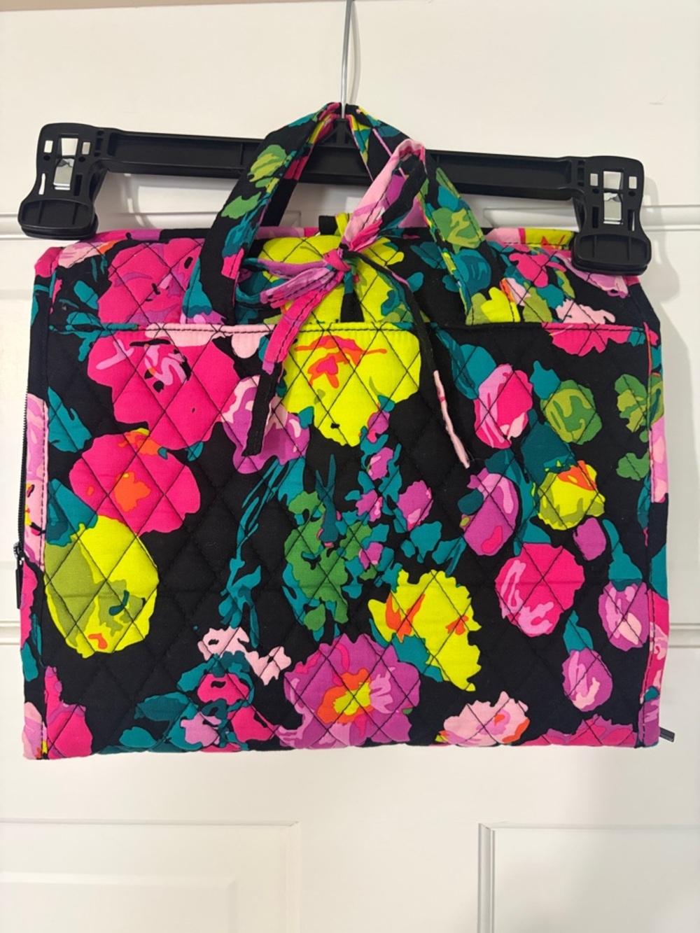 Vera Bradley Hanging Black Quilted Tri Fold Bathroom Tote with Neon Floral Print